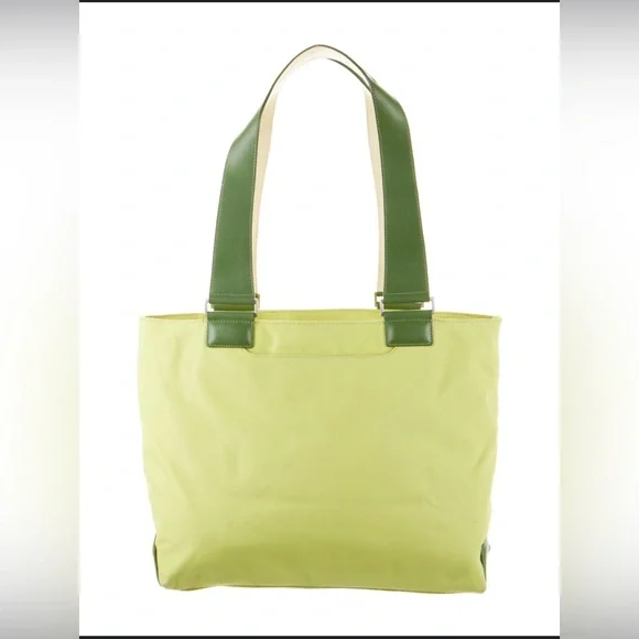 Tumi Green Tote Bag excellent condition - Picture 3 of 17
